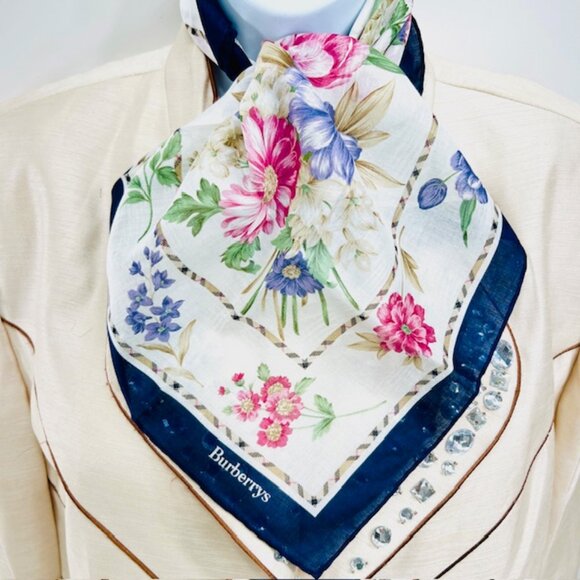 New  Burberrys  Miniscarf/handkerchief  21" Cotton ivery pink purple floal (18) - Picture 3 of 7